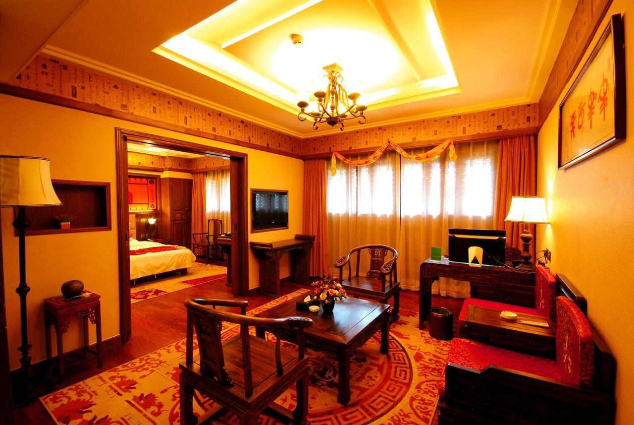 Lijiang Jinfu Hotel Exterior photo