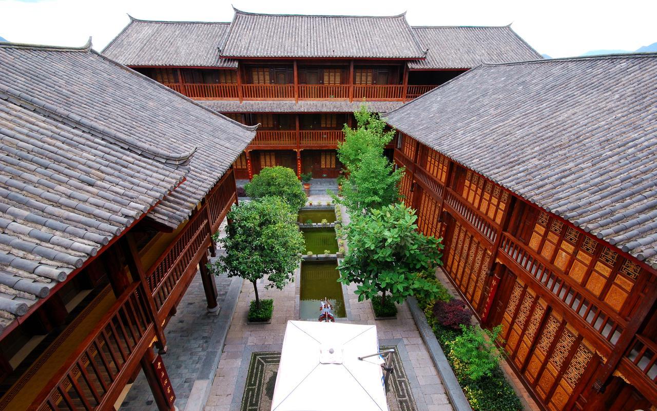 Lijiang Jinfu Hotel Exterior photo